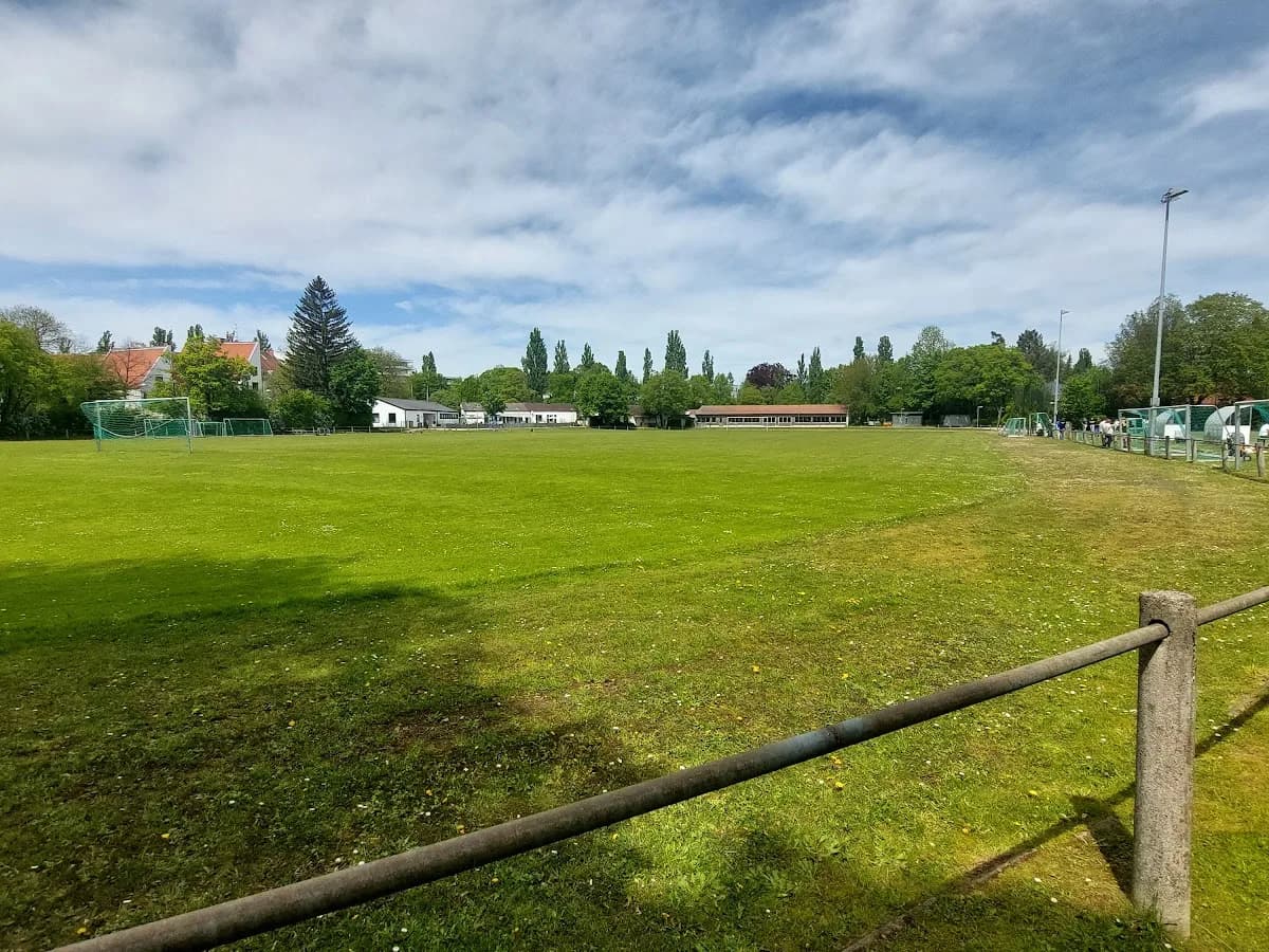 Men's Football Match at Englschalking
