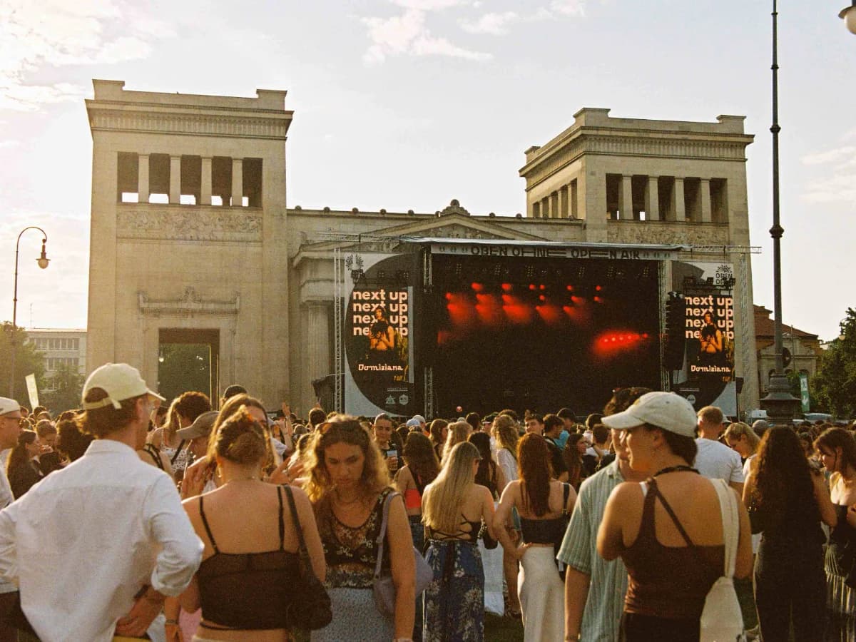 Oben Ohne Open Air